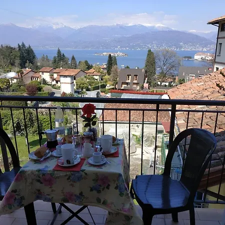 Sirena Vista Apartamento Stresa